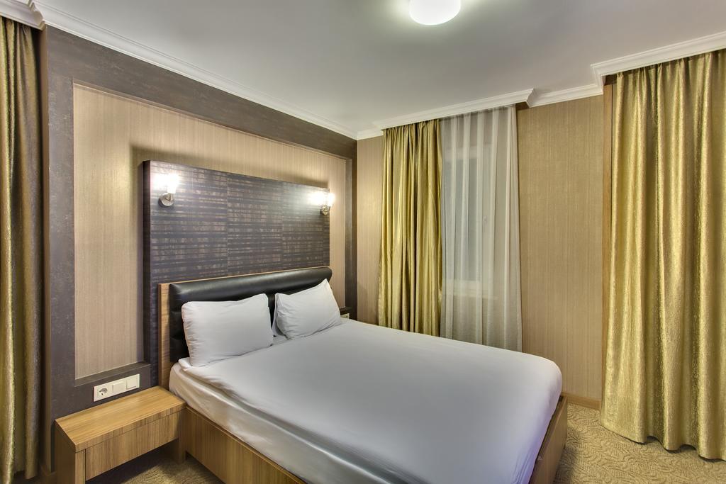 Antroyal Hotel Анталія Екстер'єр фото