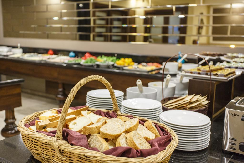 Antroyal Hotel Анталія Екстер'єр фото