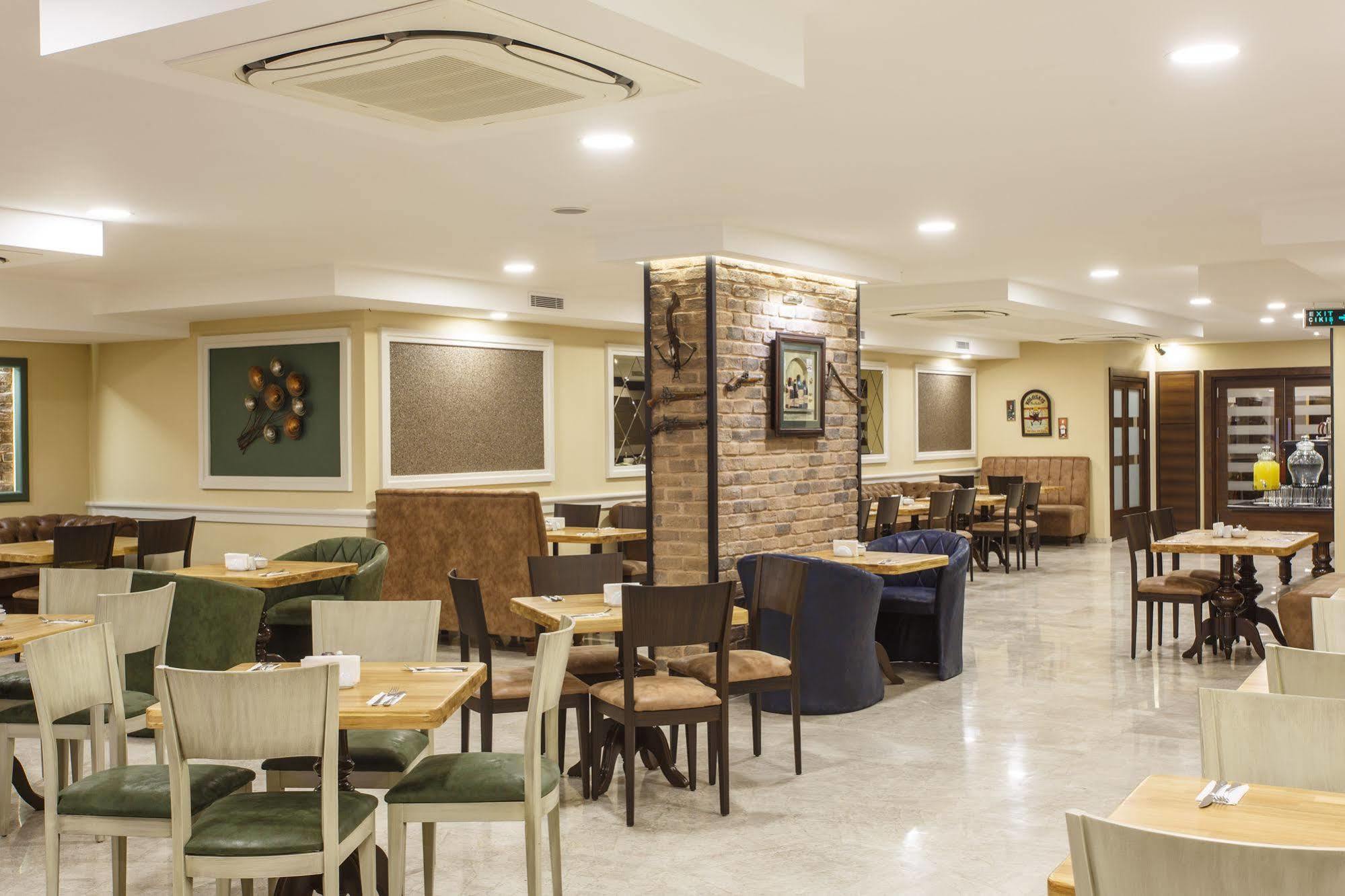 Antroyal Hotel Анталія Екстер'єр фото