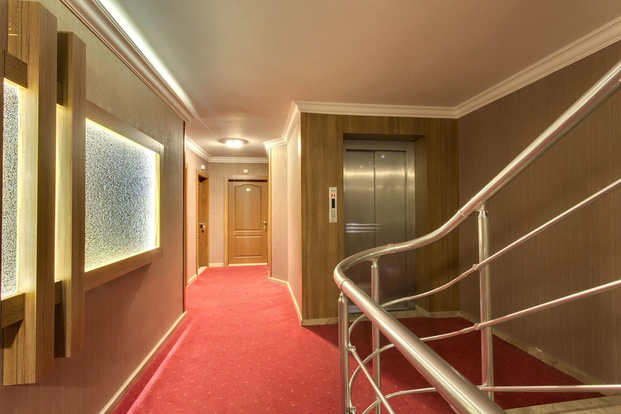 Antroyal Hotel Анталія Екстер'єр фото